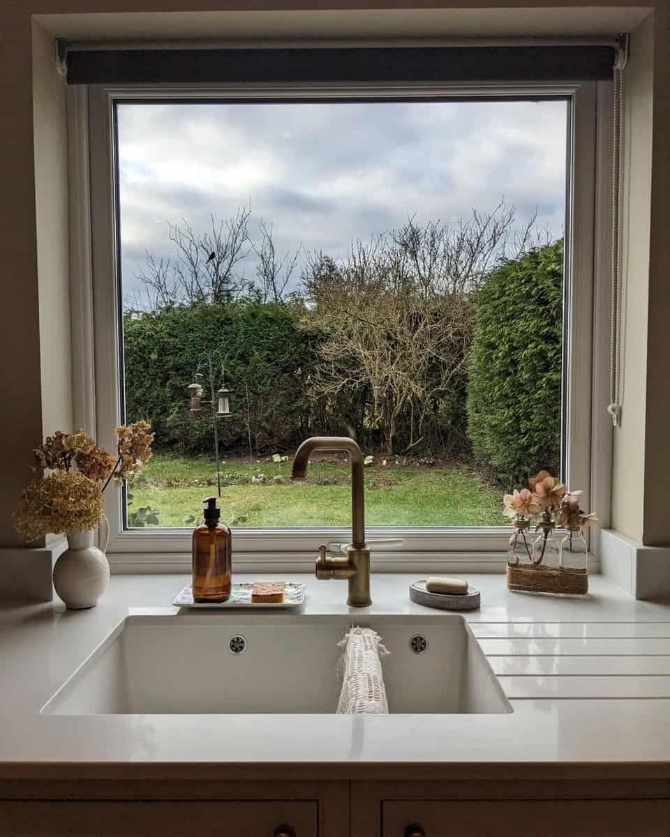 kitchen window ideas over sink