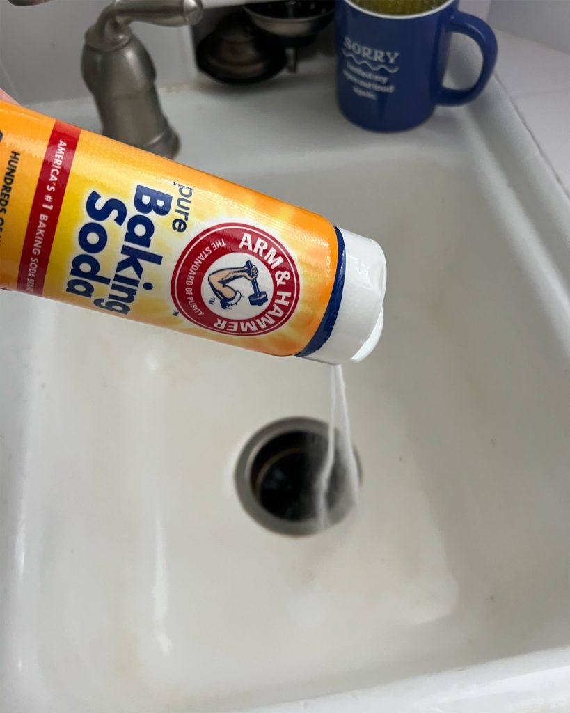 Cleaning Your Sink with Baking Soda for Sparkling Results