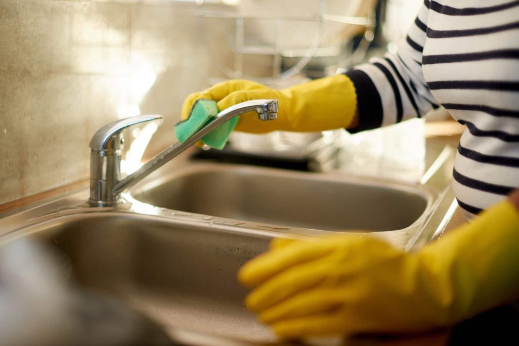 Cleaning Sink 101: Tips for Sparkling Basins Every Day