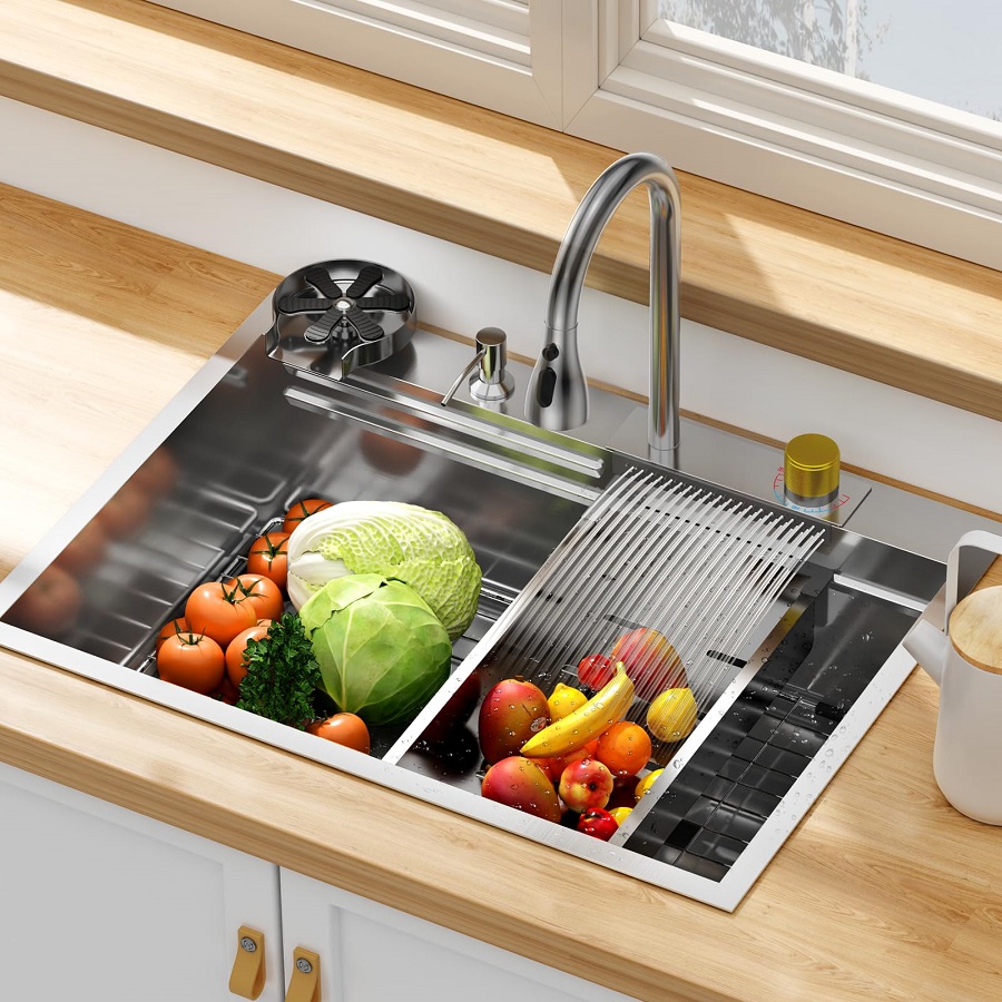 are kitchen sinks a standard size