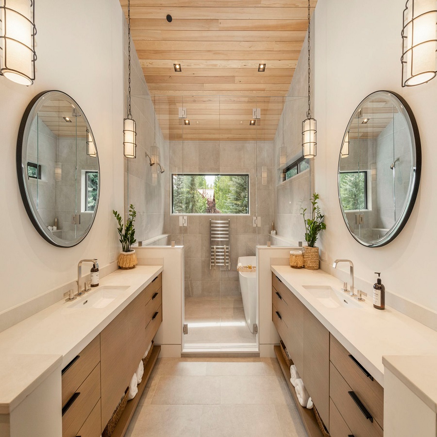 luxury master bathroom