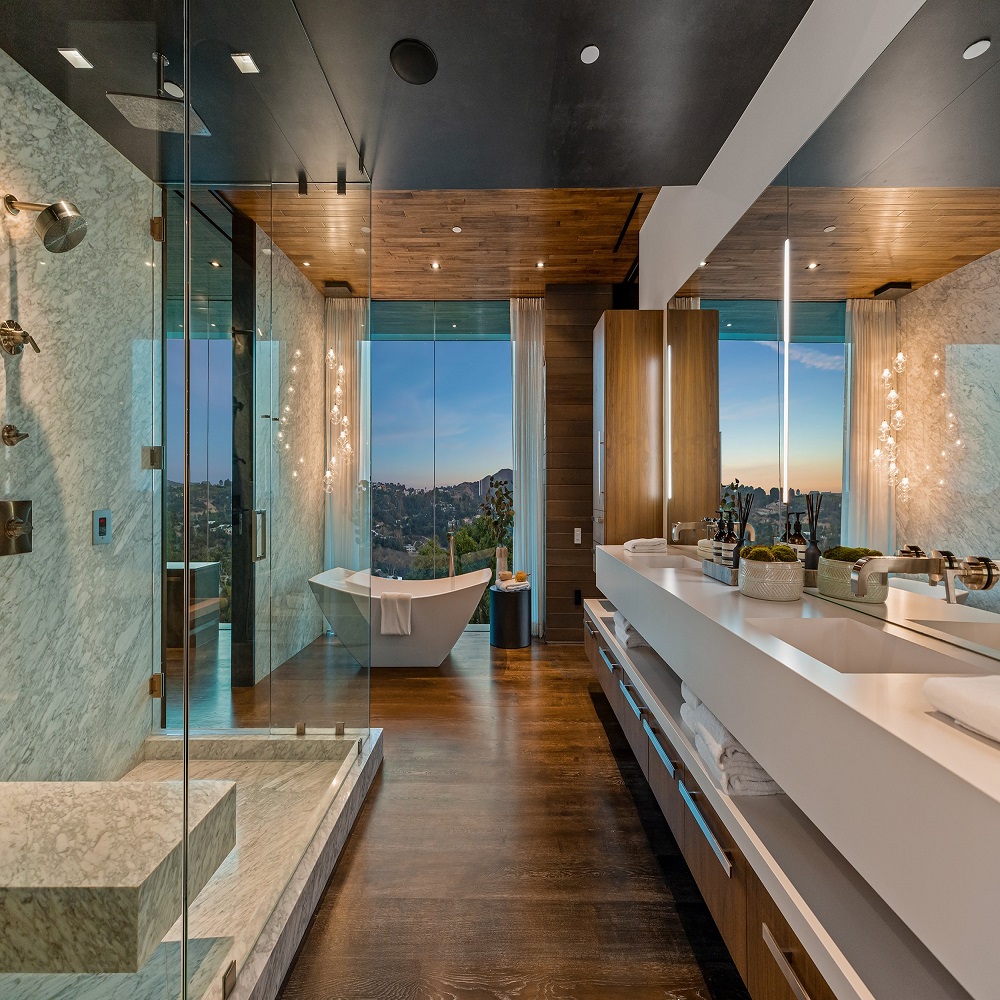 mansion bathroom