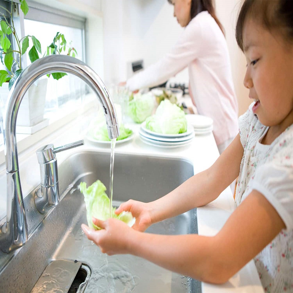 stainless steel kitchen sinks cleaning