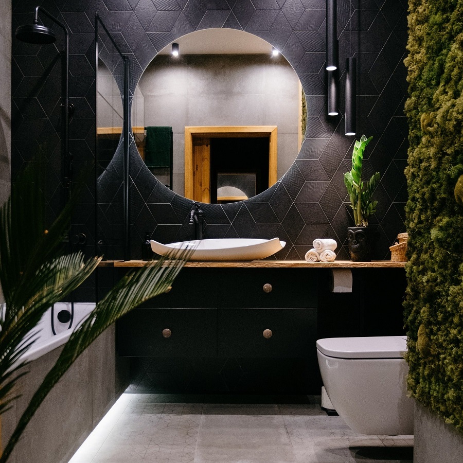 bathroom with black fixtures
