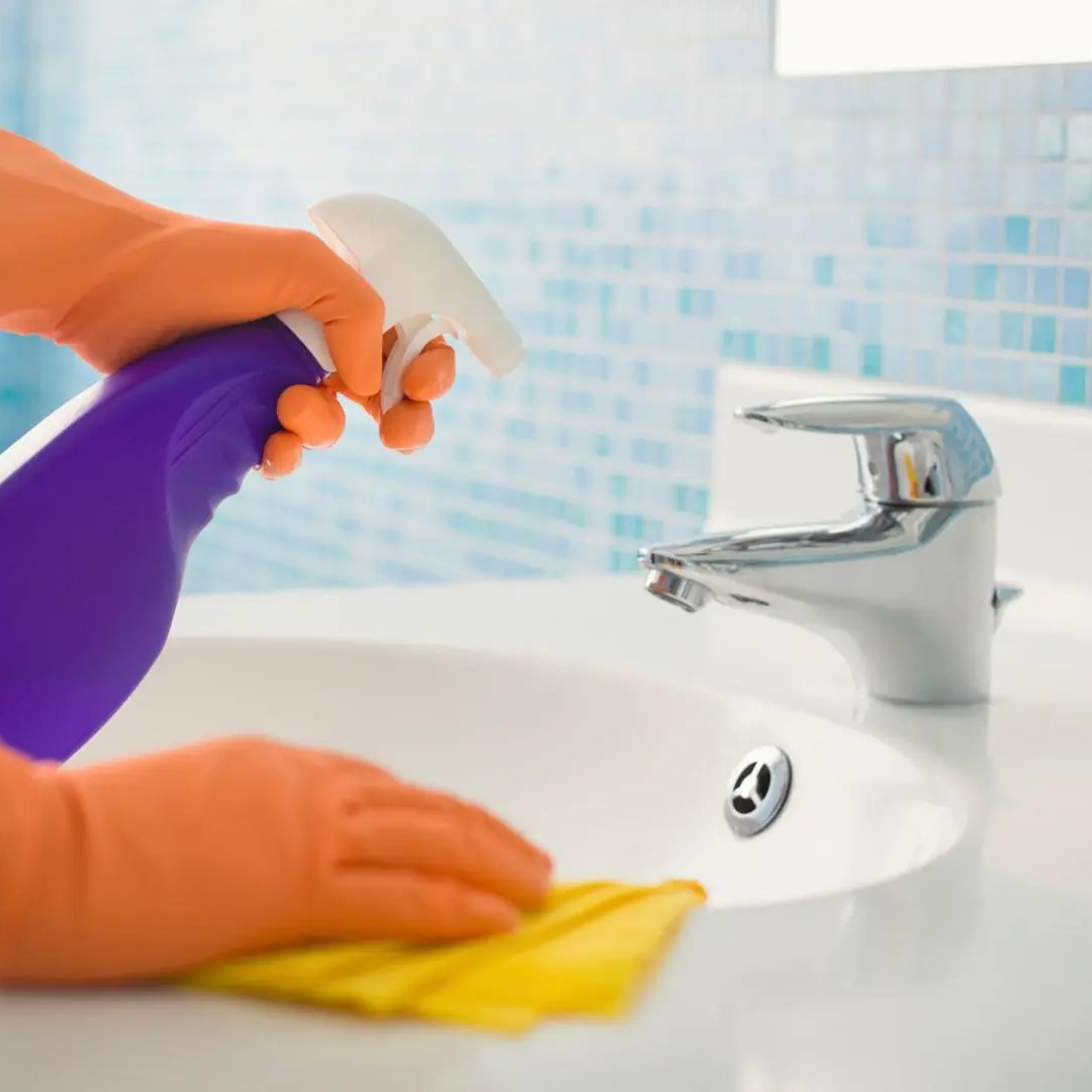 clean bathroom sink